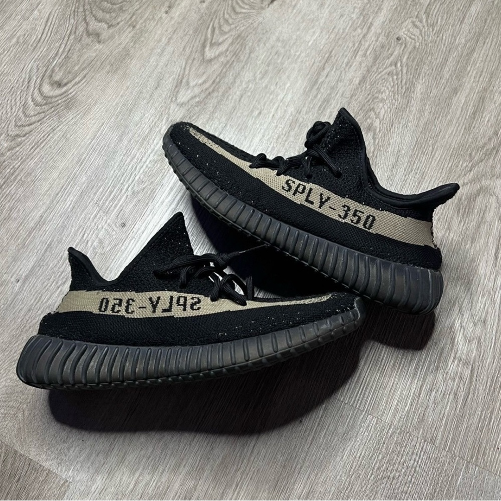 Yeezy 350 Boost “Core Black”